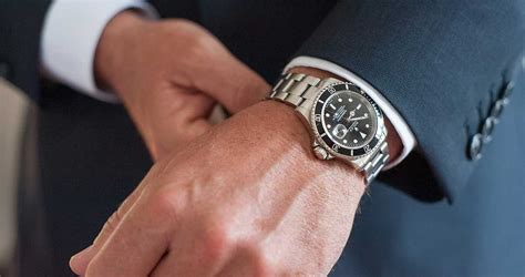 what to know before buying a rolex|best rolex model for investment.